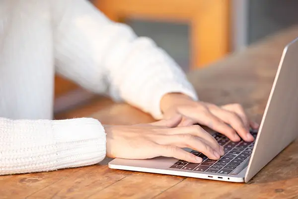 手机贸易要买什么电脑